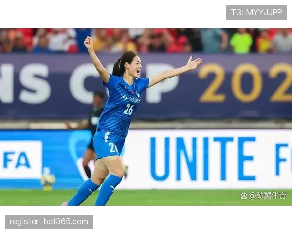 极地,号破冰船挺,进辽东湾冰,Bet365直播中心,体育直播,赛事直播,实时数据,体育平台,直播观看